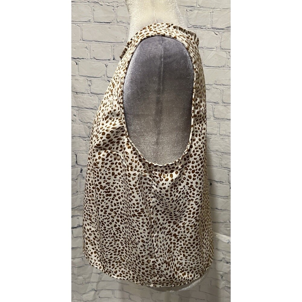 J.Crew women's sleeveless leopard animal print Top With Shell Buttons Size M - Picture 3 of 7